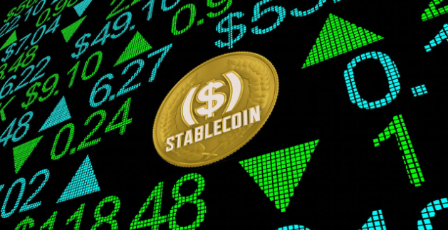 分析师观察稳定币供应增加，表明资本流入