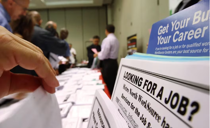 美国11月就业增长19.9万超出预期,比特币下跌插图 美国11月就业增长19.9万超出预期,比特币下跌