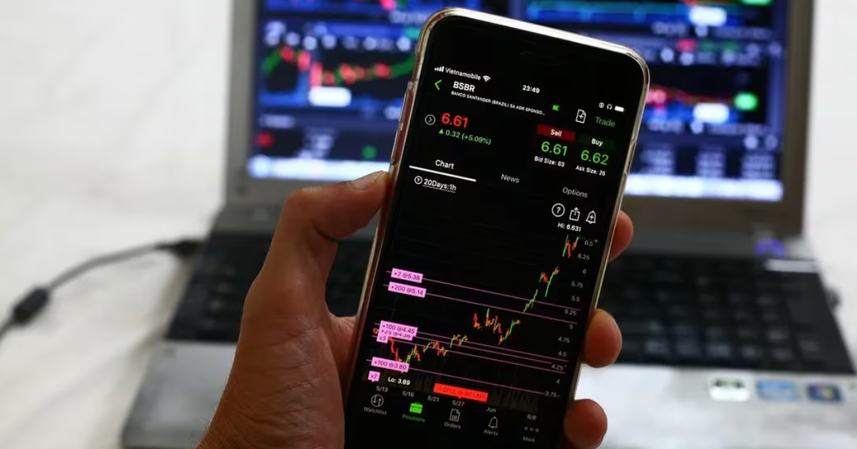 随着比特币突破4.7万美元,加密货币股票在盘前上涨插图 随着比特币突破4.7万美元,加密货币股票在盘前上涨