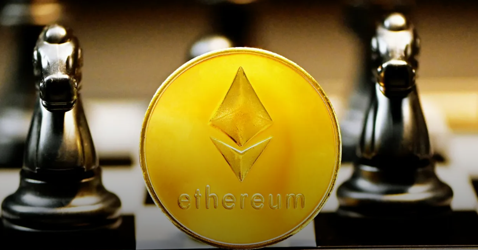 以太坊(ETH)ETF:SEC再次推迟对贝莱德提案的决定,监管机构请求公众反馈插图 以太坊(ETH)ETF:SEC再次推迟对贝莱德提案的决定,监管机构请求公众反馈